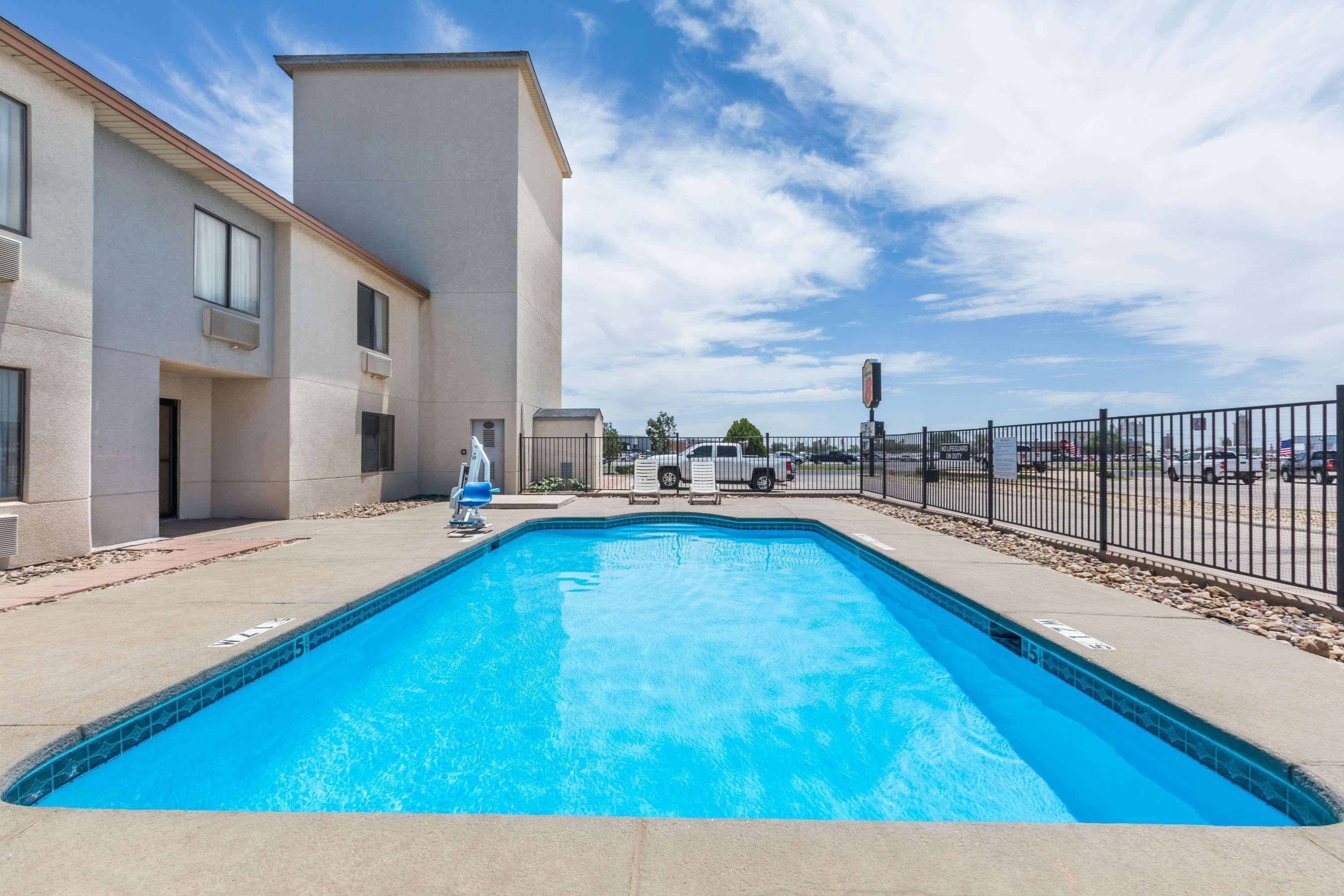 Super 8 By Wyndham Midland Motel Luaran gambar