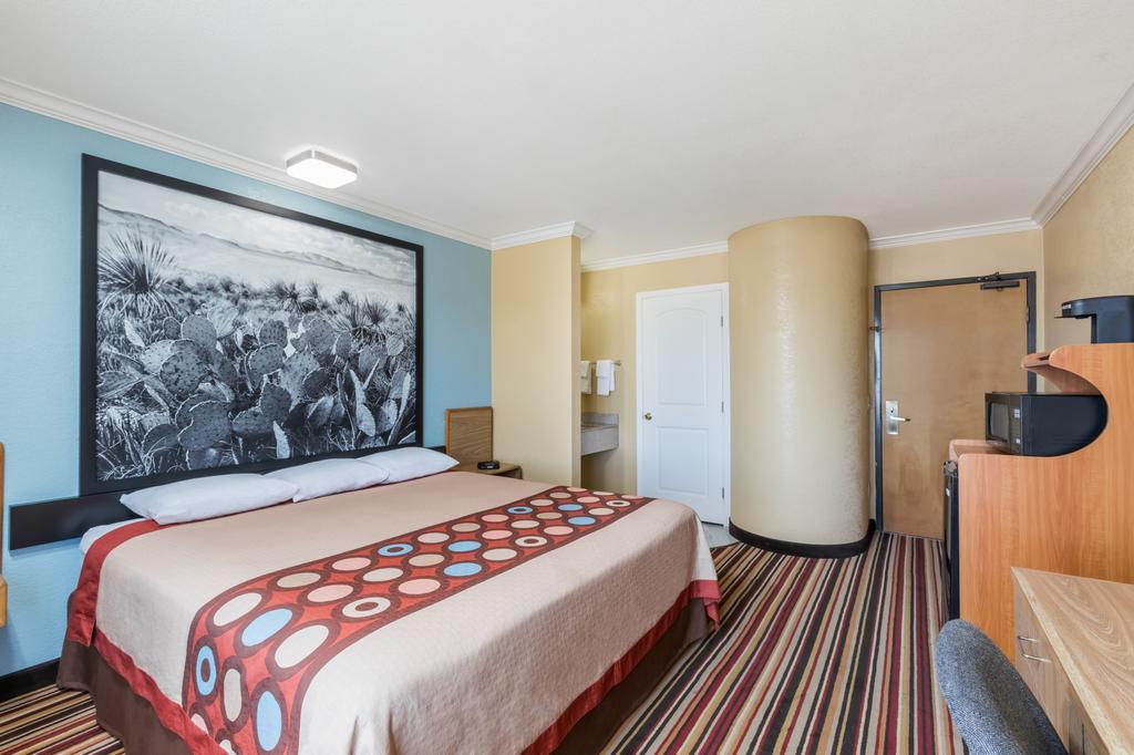 Super 8 By Wyndham Midland Motel Luaran gambar